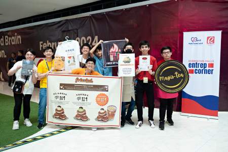 Students with green-lit business projects are given the opportunity to set up booths in a chosen Robinsons Malls establishment where they can execute their business ideas and hone their entrepreneurship skills.