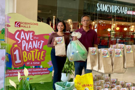 Robinsons GenSan Conducts Plastic Collection Drive During Earth Hour