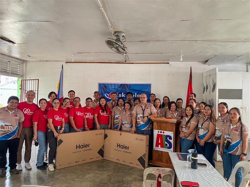 Robinsons Malls Tacloban Donates TV sets to Alternative Learning Center, Tacloban