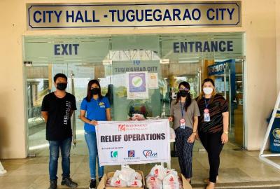 Robinsons Place Tuguegarao Donates COVID Relief to the LGU