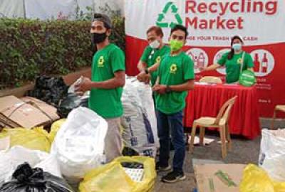 Robinsons Novaliches's Recycling Market